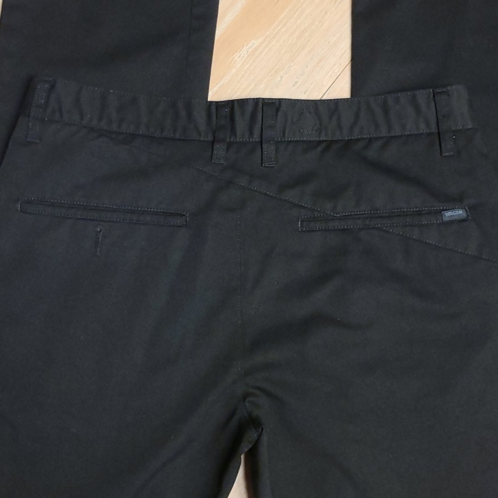 Volcom pants - Picture 10 of 16